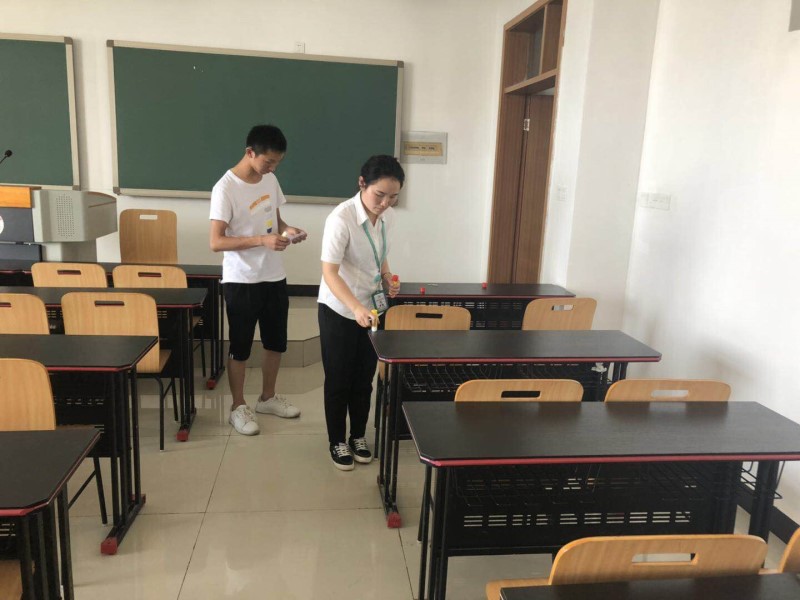 贴考场号.jpg