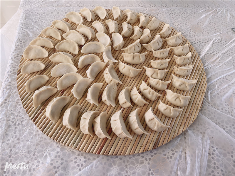 包好的饺子.jpg