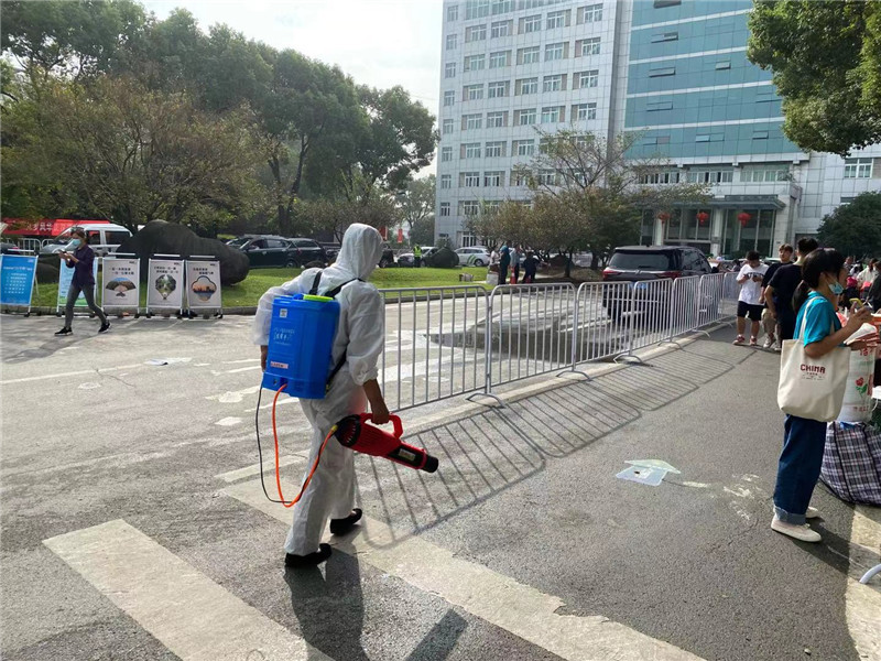 校园防疫消毒.JPG