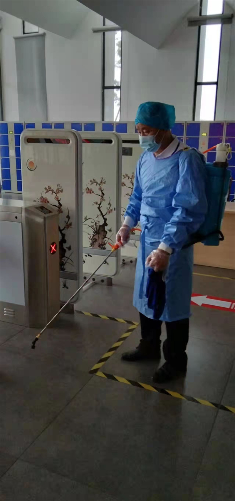 图书馆消毒.jpg