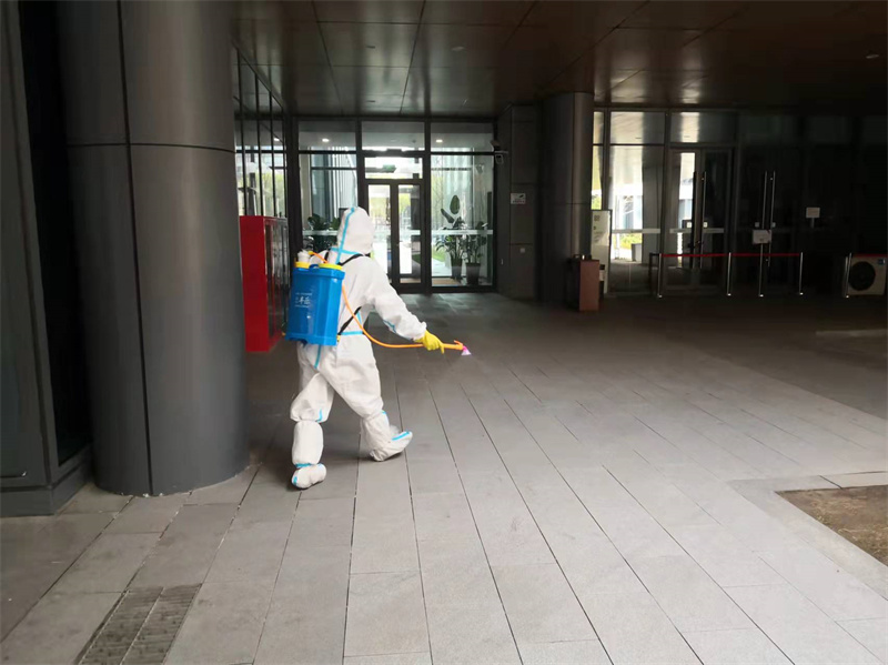 外场消毒.jpg