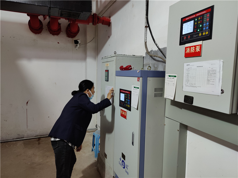 检查地下泵房、消防泵房等设备设施 (2).jpg