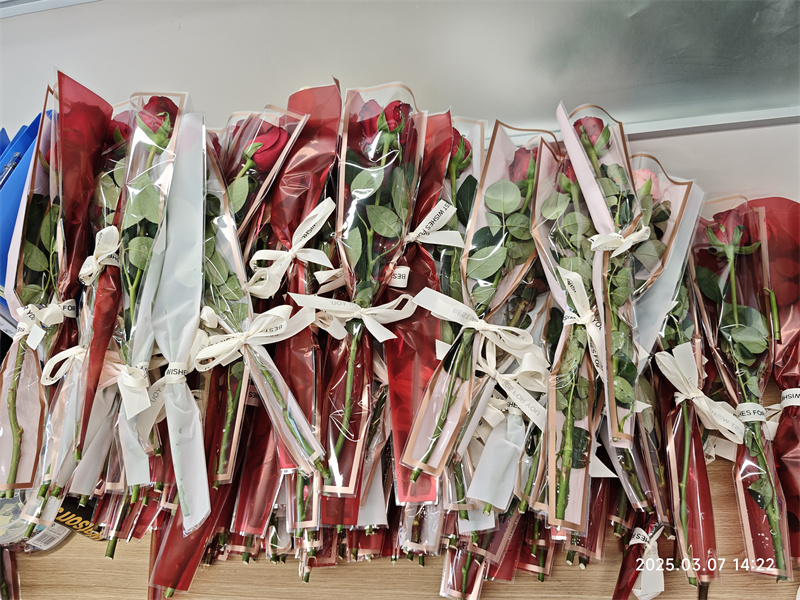 鲜花包扎制作.jpg