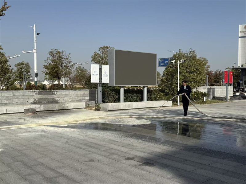 1764319550732031.jpg 室外消火栓灭火.jpg