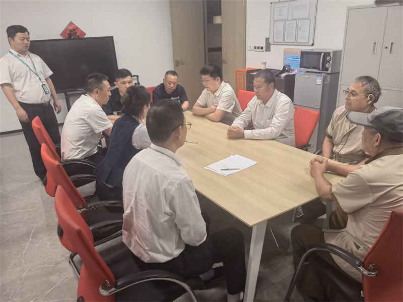 1780628389337068.jpg 进行应急预案培训.jpg