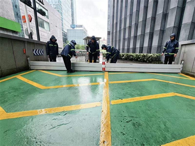 安装挡水板.jpg