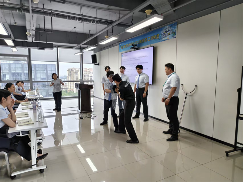 1783489995759555.jpg 实操使用防暴盾牌.jpg
